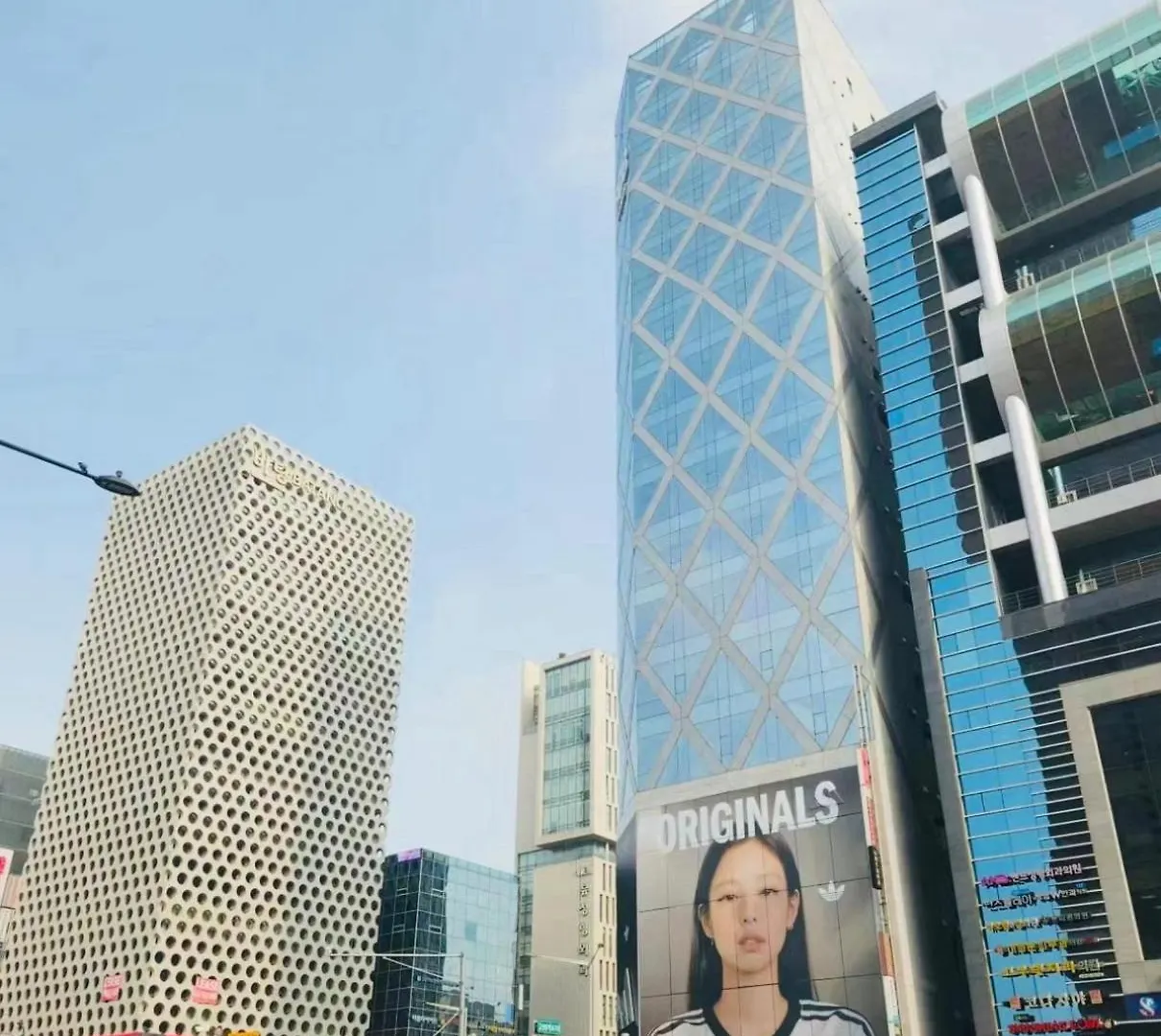 Monthly 40 Percent Off! Gangnam Central View Golden Single House 서울특별시
