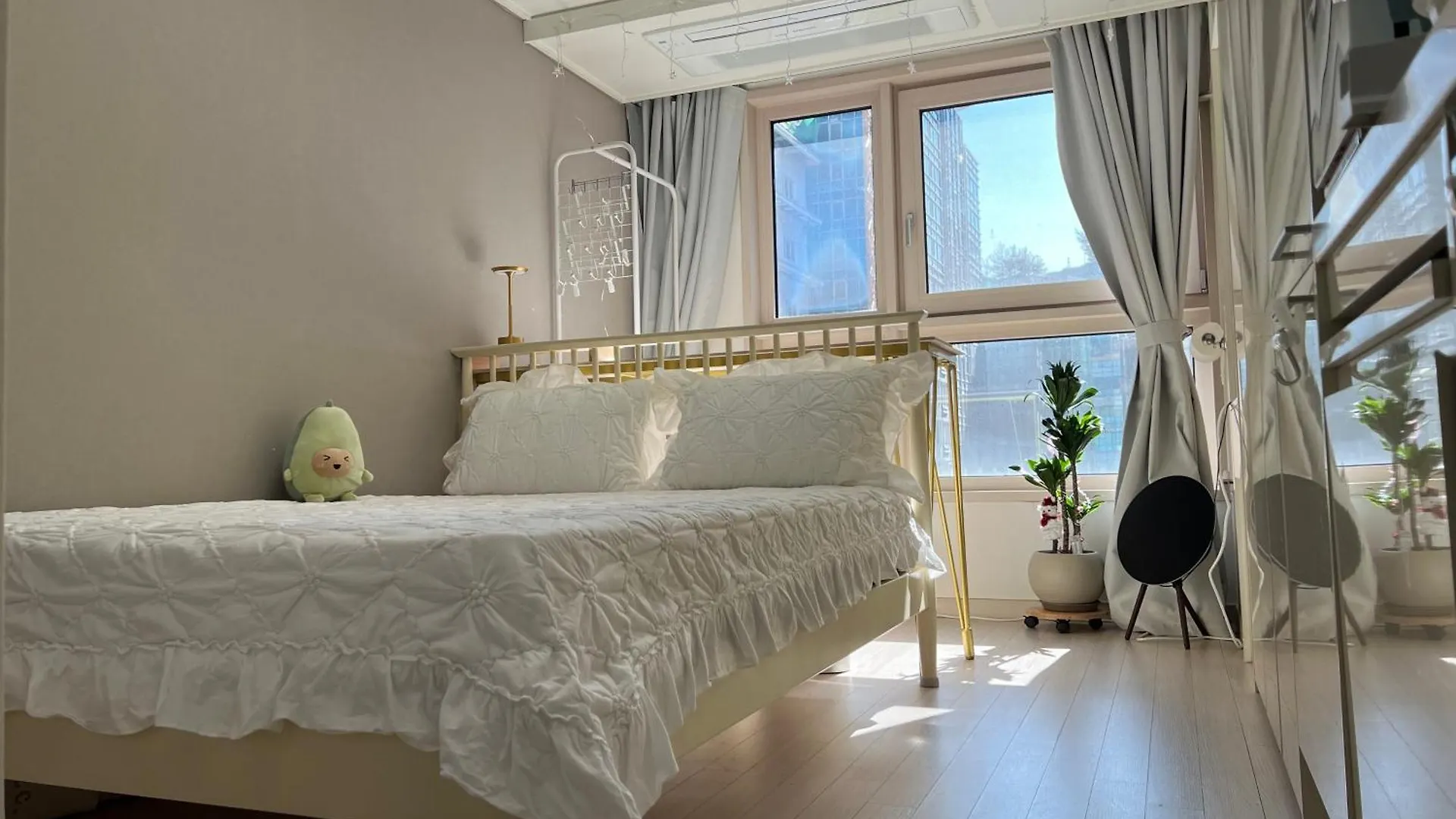 Monthly 40 Percent Off! Gangnam Central View Golden Single House 首爾 公寓